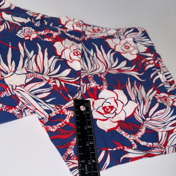 J Crew Women's Blue Red Floral Canvas Chino Shorts size 4 3.5" Inseam - Picture 5 of 11